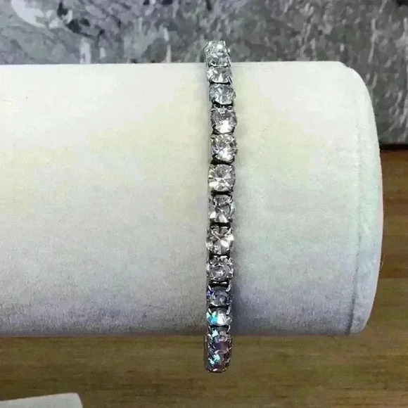 Silver Rhinestone Stretch Bracelet Vintage - Picture 3 of 5